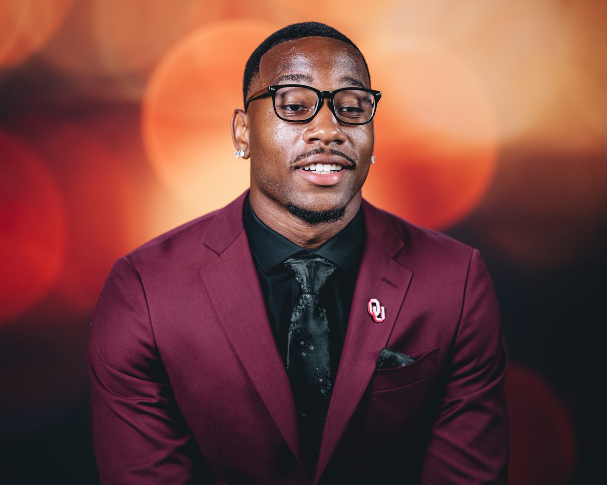 OU_Football's tweet image. SEC Media Day ✔️
Season incoming ⏳
🎙️📸 ouath.at/4m1a8WO
