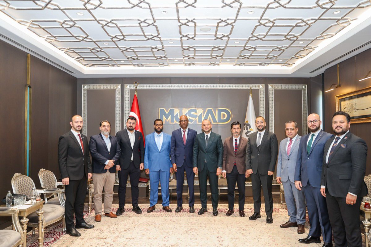 Burhan Özdemir (@burhanozdemirtr) on Twitter photo Somali’nin Türkiye Büyükelçisi Sayın Fathudin Ali Mohamed’i (<a href="/Fathudin_Ospite/">Ambassador Fathudin Ali Ospite</a>) Genel Merkezimizde misafir ettik.
Ziyaret kapsamında; Afrika kıtasının kalkınma potansiyelini, Türkiye-Somali ekonomik ilişkilerinin mevcut durumunu ve iş dünyası arasındaki karşılıklı yatırım Somali’nin Türkiye Büyükelçisi Sayın Fathudin Ali Mohamed’i (<a href="/Fathudin_Ospite/">Ambassador Fathudin Ali Ospite</a>) Genel Merkezimizde misafir ettik.
Ziyaret kapsamında; Afrika kıtasının kalkınma potansiyelini, Türkiye-Somali ekonomik ilişkilerinin mevcut durumunu ve iş dünyası arasındaki karşılıklı yatırım