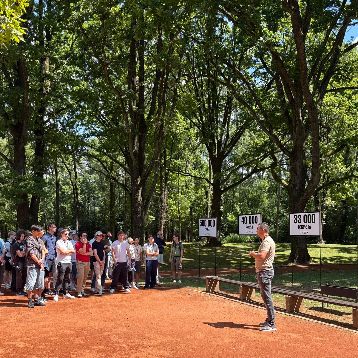 AuschwitzJCF's tweet image. We have just got back from an intense and meaningful journey with the PATH program (Preparing Ambassadors Teaching about the Holocaust) — together with participants from Poland, Austria, and Germany.
Over just a few days, we visited Vienna and a few memorials: Loibl Pass, Donja…