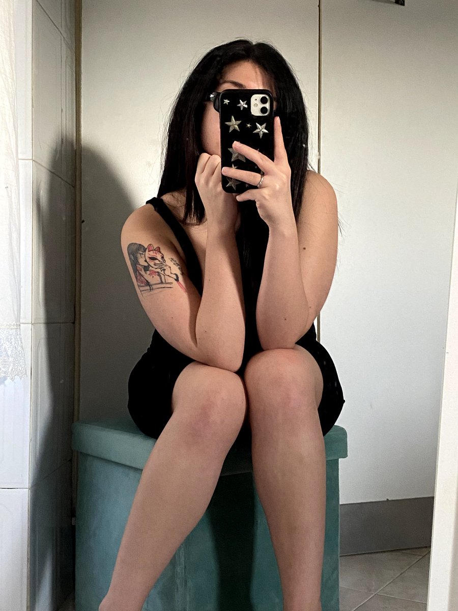 alexareifonly's tweet image. can we be friends ?