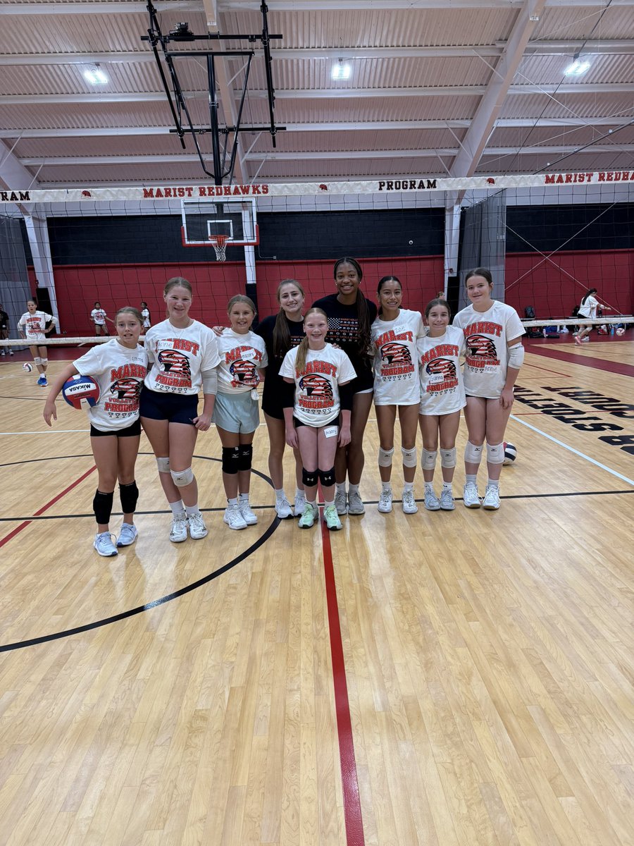 RedHawkVB's tweet photo. Competition Thursday with the Back to Back to Back State Champions #ProgramCamps🏐🏐 https://t.co/sWKYLXHU2B