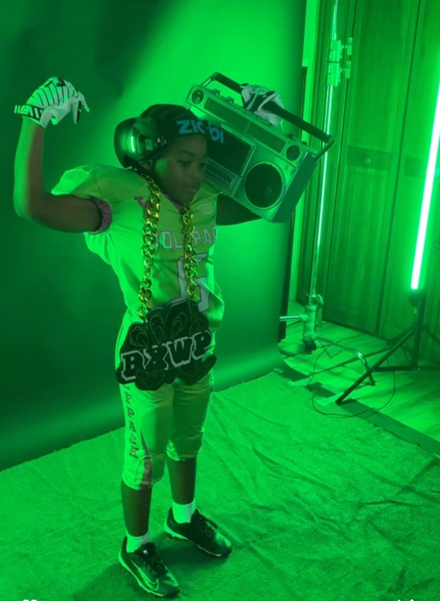 Bronxwolfpack tweet media