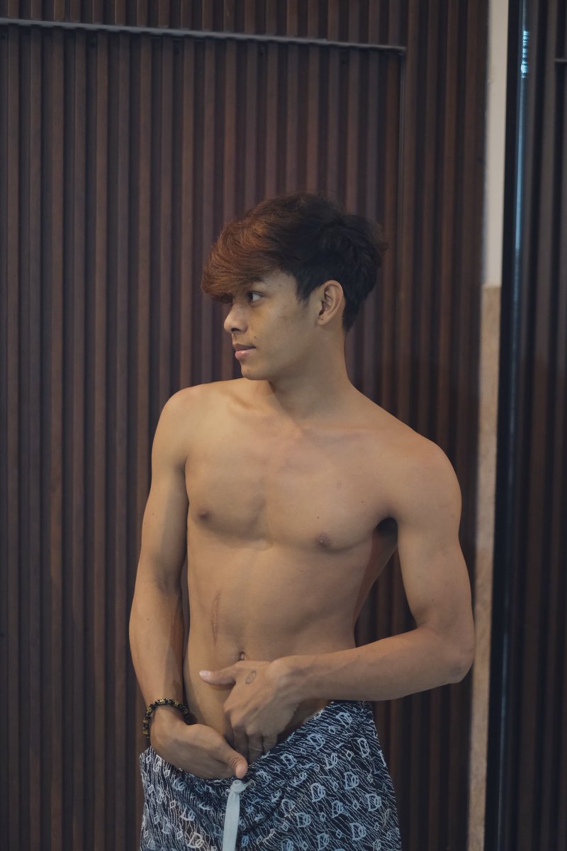 Bro Khmer tweet media