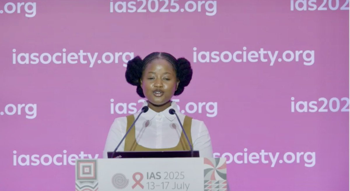 krishensamuel's tweet image. ‘Coming from the most affected region, I’ve let go of the single story that paints people living with #HIV as helpless and tragic…
It’s time we become the authors of our own story.’
Powerful & pertinent remarks from Nomonde Ngema, @1banom9nde, at the closing of #IAS2025.