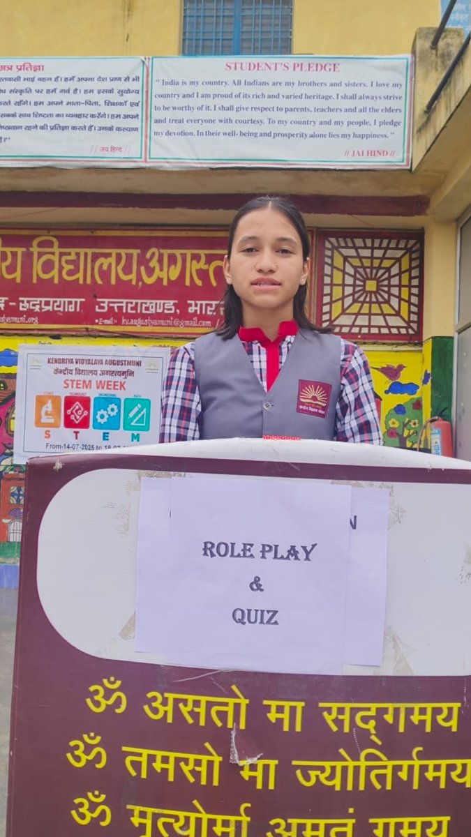 kvaug1947's tweet image. STEM Activity Day-4
थीम: PRYAAS & YUVIKA
आज विद्यालय में क्विज़ एवं रोल प्ले गतिविधियों का आयोजन हुआ। छात्रों ने विज्ञान व अंतरिक्ष पर आधारित प्रश्नों के उत्तर दिए और वैज्ञानिकों की भूमिका निभाकर अपनी रचनात्मकता प्रदर्शित की। 🚀
@KVS_HQ
@FanpageKvs
@DmRudraprayag @ro_kvs