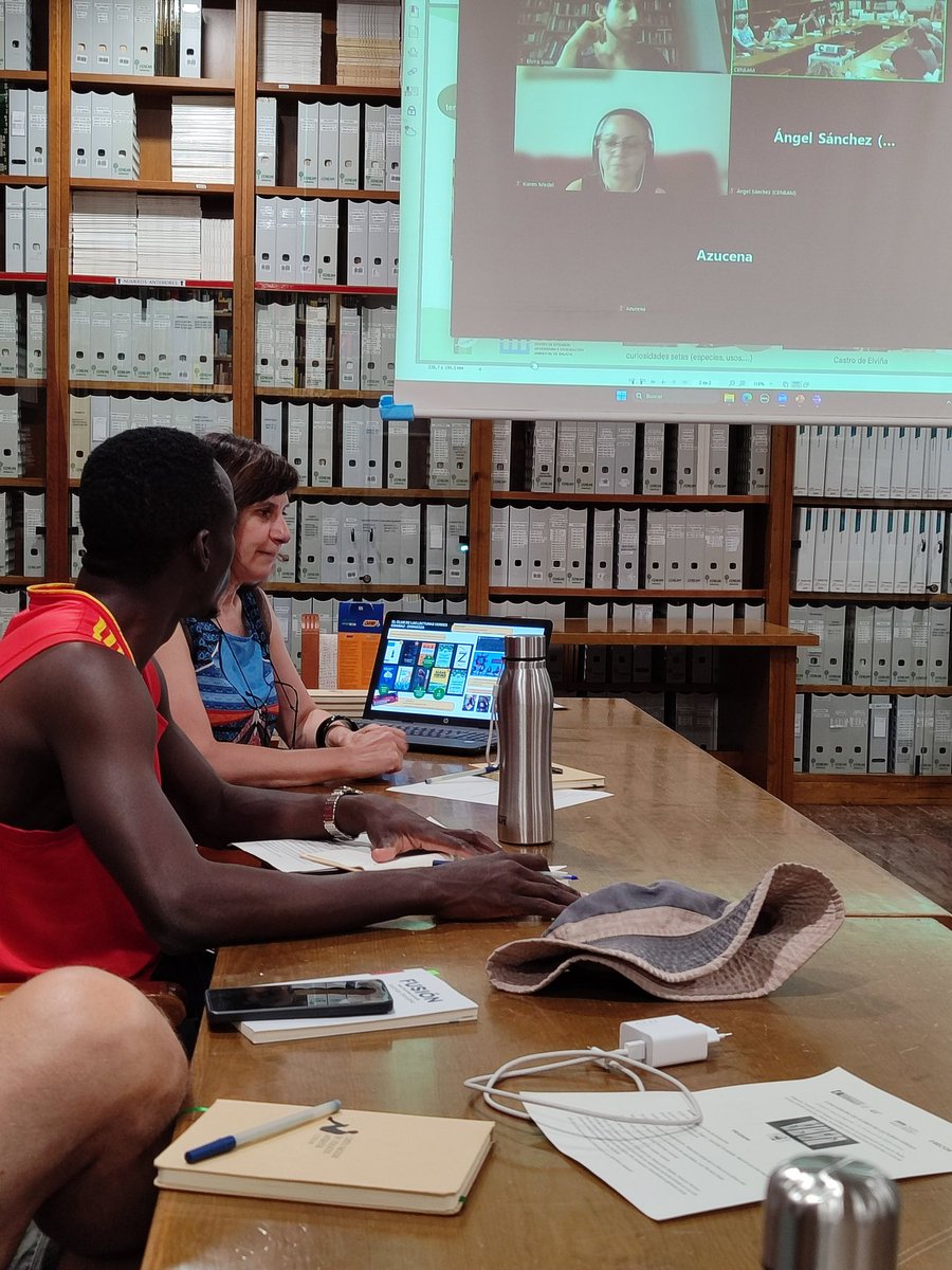 RECIDA (@recidanet) on Twitter photo Marga Muñoz habla del Club de lectura de <a href="/CDAMAZ/">Biblioteca verde CDAMAZ</a> en el Encuentro de #Clubesdelecturaverde #bibliotecasverdes Marga Muñoz habla del Club de lectura de <a href="/CDAMAZ/">Biblioteca verde CDAMAZ</a> en el Encuentro de #Clubesdelecturaverde #bibliotecasverdes