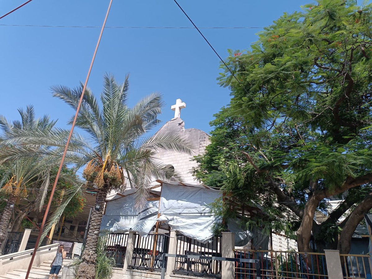 CatholicNewsSvc's tweet image. After a deadly strike on the Holy Family Church in Gaza, Pope Leo XIV called for an immediate ceasefire, dialogue & reconciliation. Among those injured was its parish priest.
Full story at: ow.ly/Ya3w50WrglN (CNS photo/courtesy Aid to the Church in Need, UK)