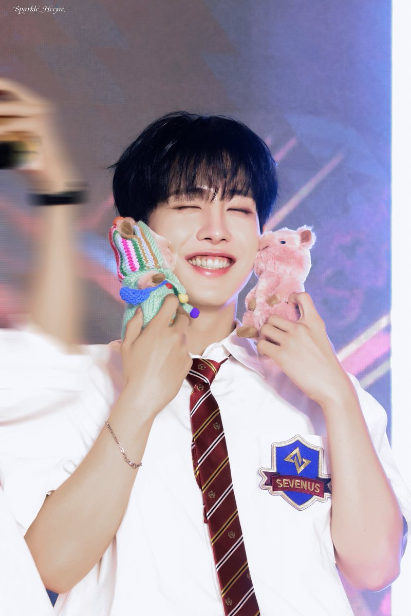 Sparkle_Heejae's tweet photo. 250712 상하이 counting stars

쿼카네컷📸
@heeeeeejae94 

#세븐어스 #희재   #SEVENUS #HEEJAE https://t.co/U3kcUKJEfM