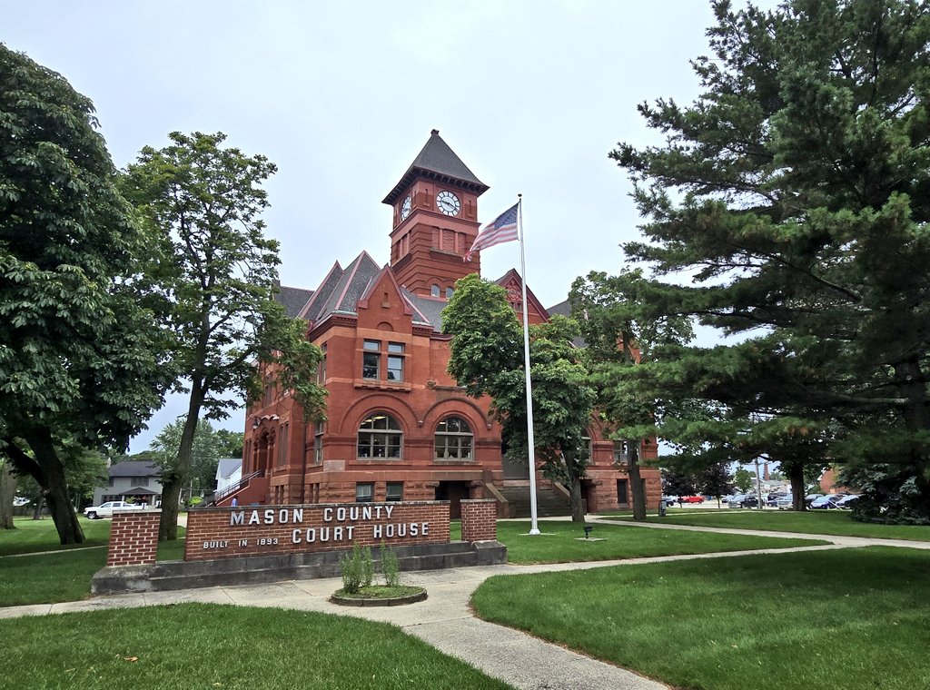 The Mason County Courthouse in Ludington, Michigan is an impressive historical landmark!