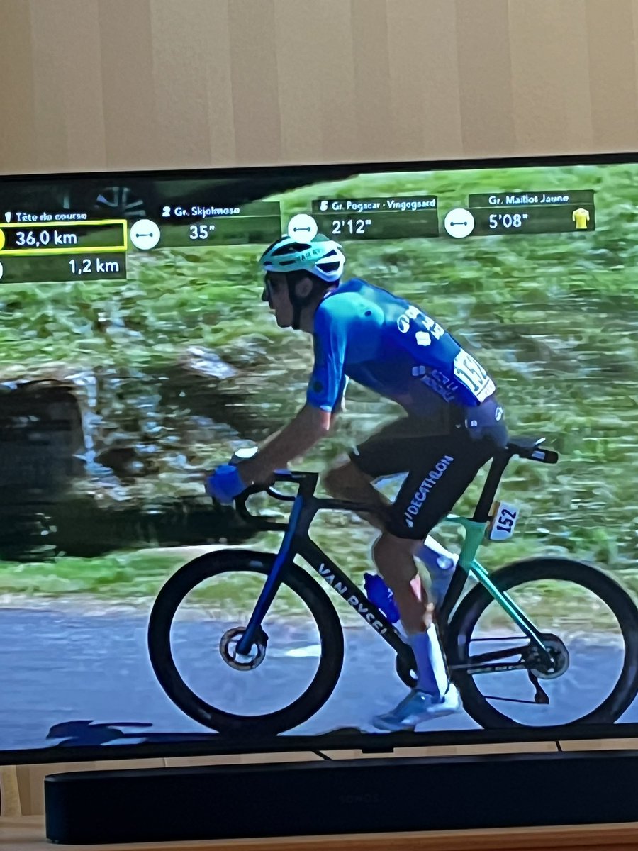 Bra langt frem på setet gode Bruno, ikke mye setet igjen der