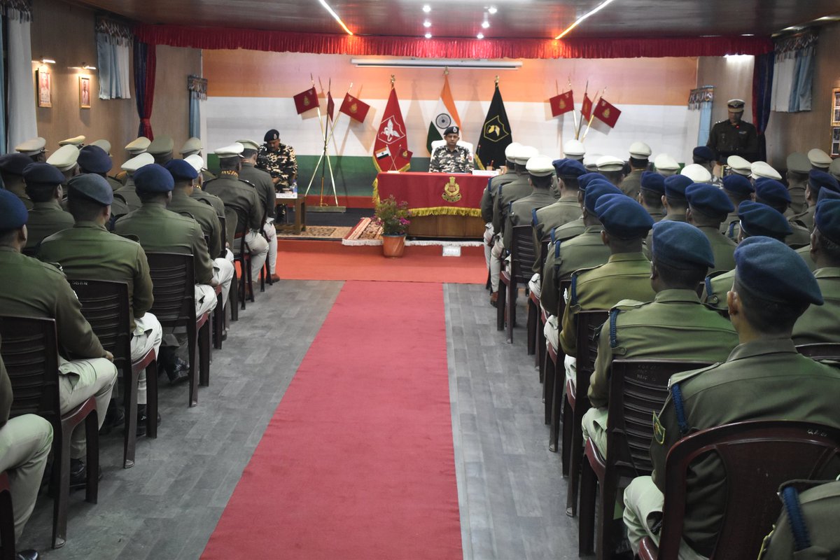 Sashastra Seema Bal (@ssb_india) on Twitter photo On the second day of his visit,
Sh. A. M. Prasad, IPS, #DGSSB, visited 38th Bn SSB TAWANG (<a href="/38SSBTAWANG/">@38 Bn SSB_INDIA</a>), reviewed security arrangements and assessed operational preparedness.
He paid tribute to the #Bravehearts at the Shaheed Smarak!
In a #SainikSammelan, #DGSSB interacted On the second day of his visit,
Sh. A. M. Prasad, IPS, #DGSSB, visited 38th Bn SSB TAWANG (<a href="/38SSBTAWANG/">@38 Bn SSB_INDIA</a>), reviewed security arrangements and assessed operational preparedness.
He paid tribute to the #Bravehearts at the Shaheed Smarak!
In a #SainikSammelan, #DGSSB interacted