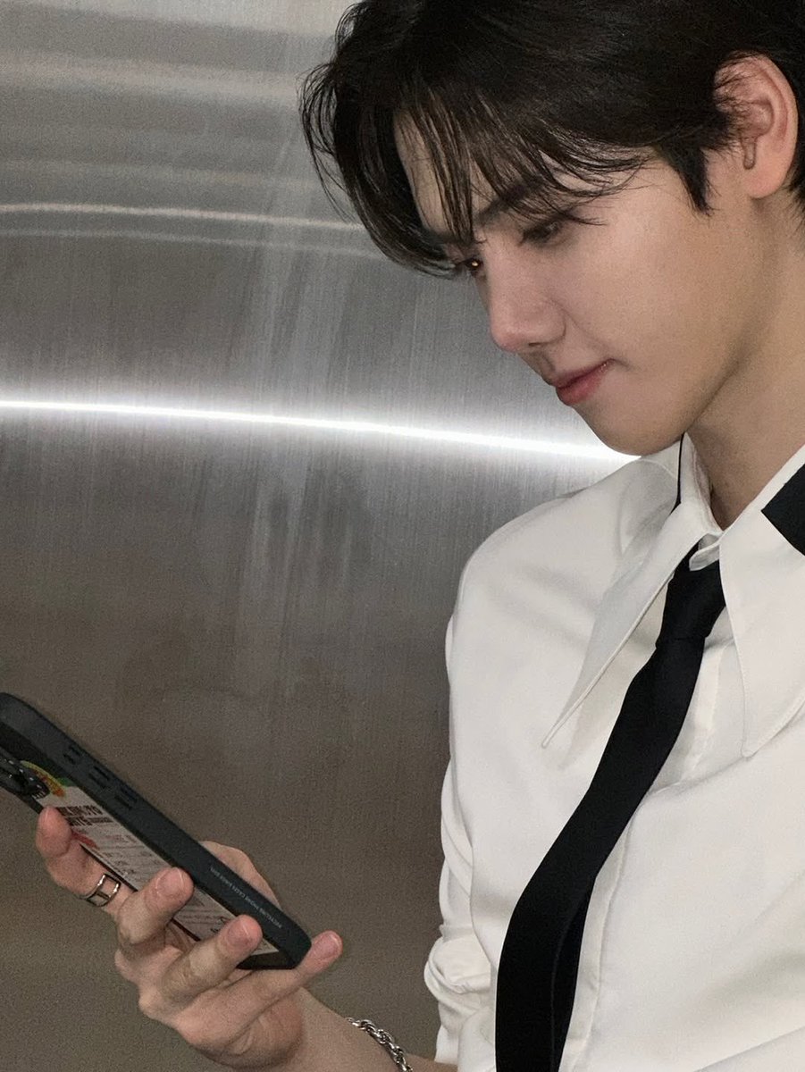 민희셔츠
이게진짜인거아시는분