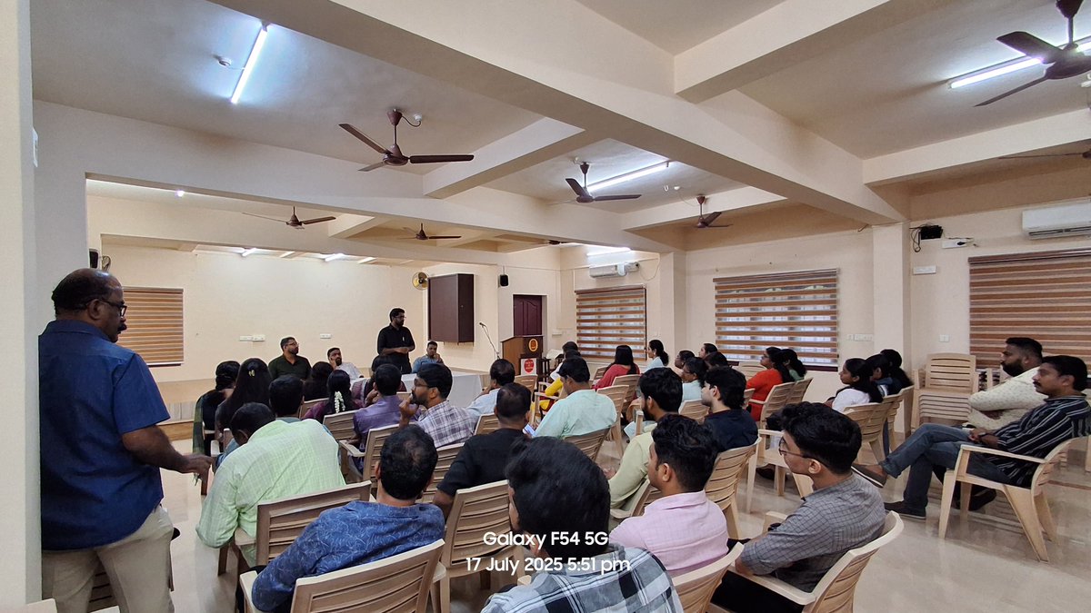 ALUVA REGION BRANCH VISIT CONCLUDED SUCCESSFULLY

A meeting of comrades working in Head Office Departments and nearby Aluva branches was held this evening (17.07.25) with over 40 comrades in attendance.The meeting was a grand success

Together,we move forward

#FBEU
#AKBEF
#AIBEA