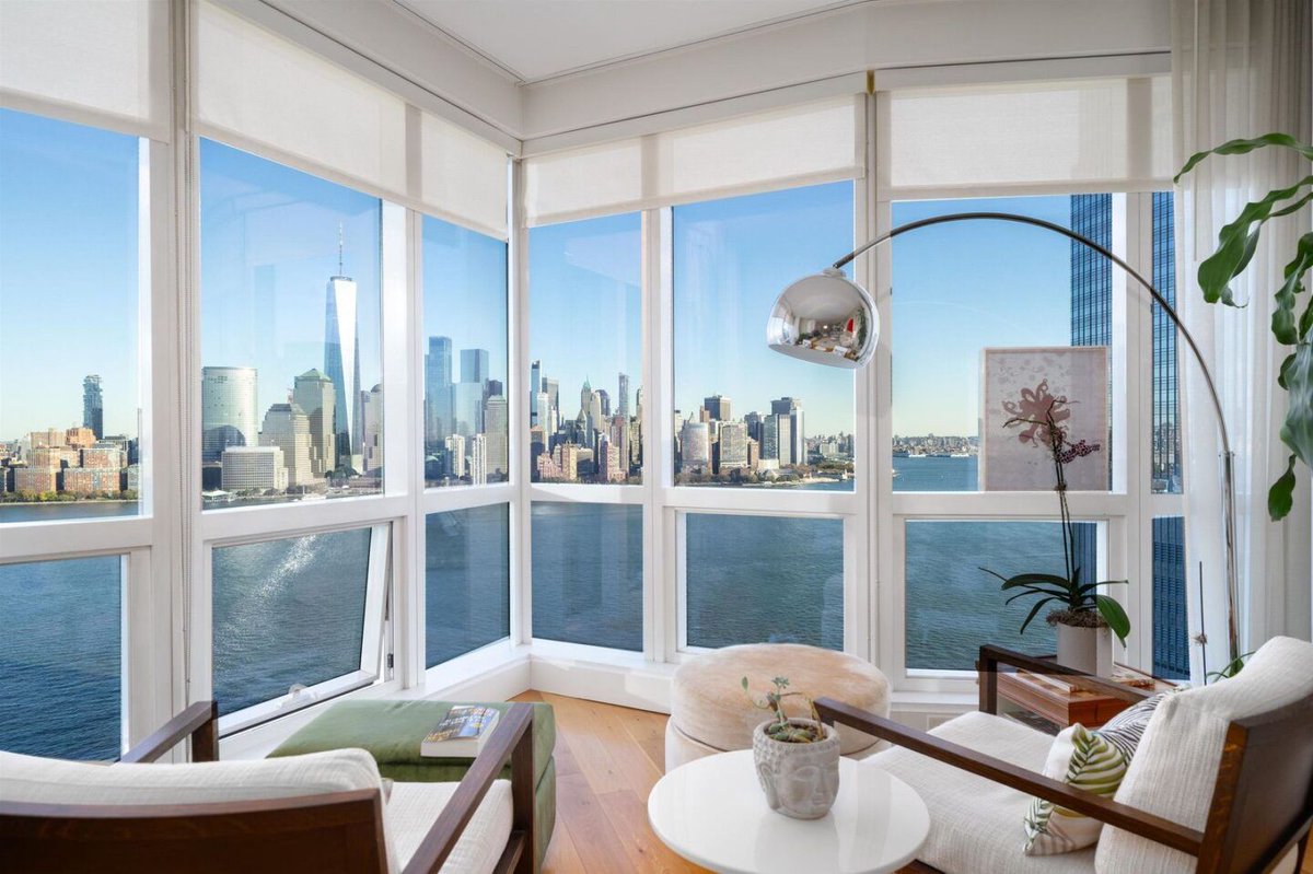 JerseyDigs's tweet image. Record-Breaking Sale at 77 Hudson by Scott Waldman of Compass: buff.ly/sTq460k
#NewJersey #RealEstate