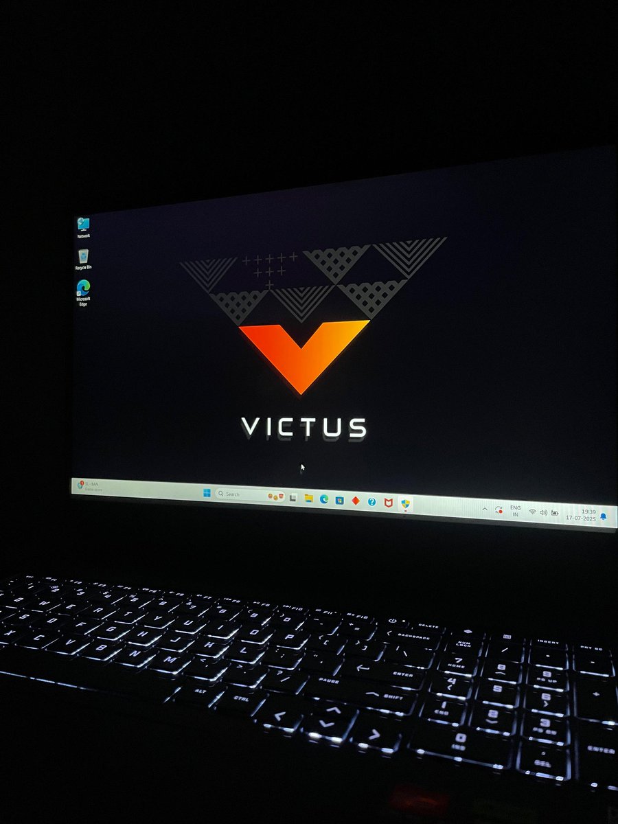 UrsTrulyTalha's tweet image. “𝖴𝗇𝖻𝗈𝗑𝖾𝖽 𝗍𝗁𝖾 𝗉𝗈𝗐𝖾𝗋 - 𝖧𝖯 𝖵𝗂𝖼𝗍𝗎𝗌 𝟣𝟨. 𝖯𝖾𝗋𝖿𝗈𝗋𝗆𝖺𝗇𝖼𝖾 𝗐𝗂𝗍𝗁 𝗌𝗍𝗒𝗅𝖾, 𝖱𝖾𝖽𝖾𝖿𝗂𝗇𝖾𝖽”

 - 𝟏𝟕-𝟕-𝟐𝟎𝟐𝟓 -

@HP #HP #HPVICTUS #HPVICTUS16 #VICTUS #HPIndia #HPLaptop #VictusVibes #VictusByHP #HPGaming #VictusLaptop