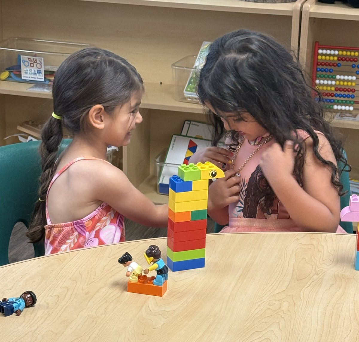 Today, we saw a beautiful friendship blossom at preschool! Two new friends shared whispers &amp; sweet compliments about a necklace, showing the power of kindness &amp; empathy. Love watching these little hearts grow! #FriendshipGoals <a href="/earlyed_la/">EarlyedLA</a> <a href="/LAUSDSup/">Alberto M. Carvalho</a> <a href="/LASchoolsNorth/">LAUSD Region North</a>