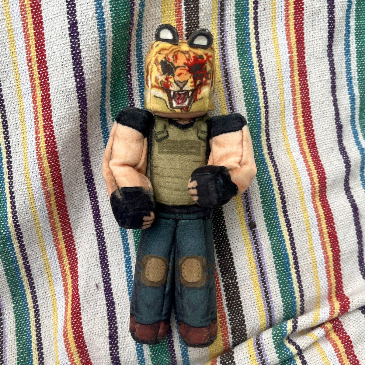 缝得我手起泡但完全值了
#hotlinemiami