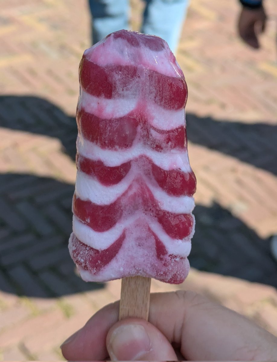 Helado pito jaja parece un pito