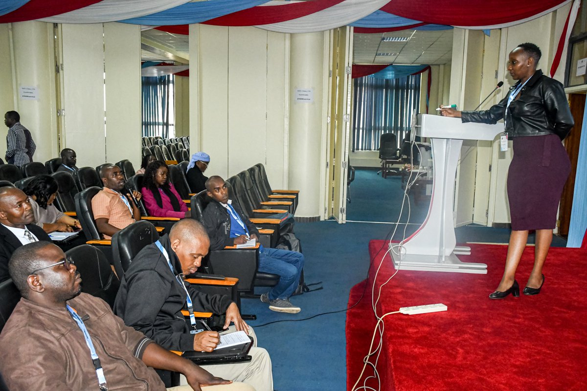 chuka__uni's tweet image. Day four of the training shifted focus from theory to high-impact field application, equipping participants with the tools to improve reproductive success rates in livestock.
The morning session offered in-depth insights on heat detection, recognizing estrus signs, and applying…
