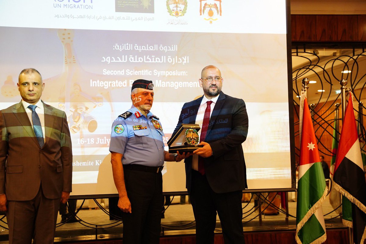 OthmanBelbeisi's tweet image. Pleased to take part in the Regional Scientific Forum on Integrated Border Management. With officials from 15+ Arab countries, we’re advancing people-centered border governance through dialogue & collaboration.
Grateful to @Police_Jo & @NAUSS_SA for the strong partnership.
