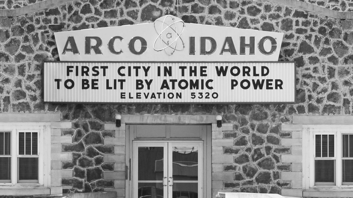 INL's tweet image. 70 years ago today, @Argonne's (now @INL) Boiling Water Reactor Experiment No. 3 supplied power to Arco, #Idaho, making it the world's first city powered by a #NuclearReactor.💡⚛️
This achievement paved the way for the use of #nuclear energy globally.
🔗inl.gov/history/52-rea…