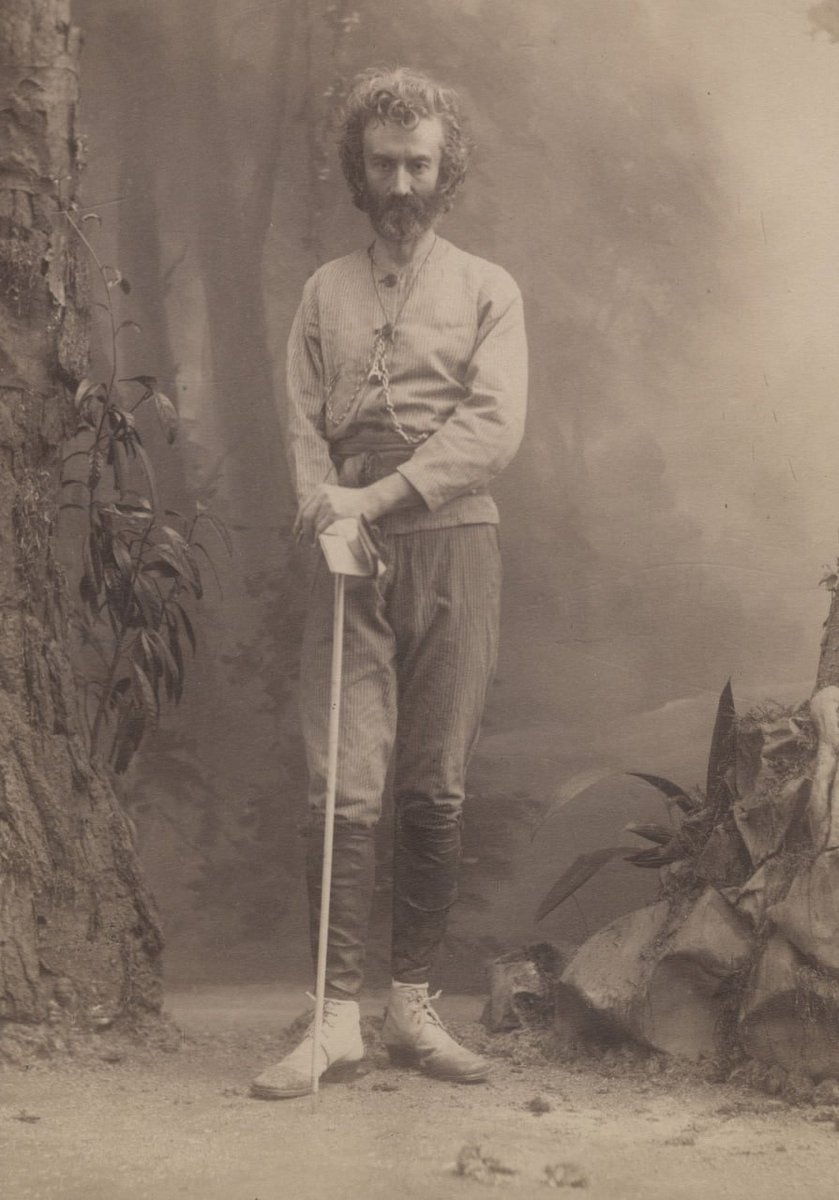 Russia's tweet image. ๐บ #OTD in 1846, legendary Russian ethnologist & traveller Nikolai #MiklouhoMaklai was born
A pioneer in studying Melanesia's indigenous peoples, he was known as The Man from the Moon & a guardian spirit to locals
His legacy lives on in research & memory of the region's people