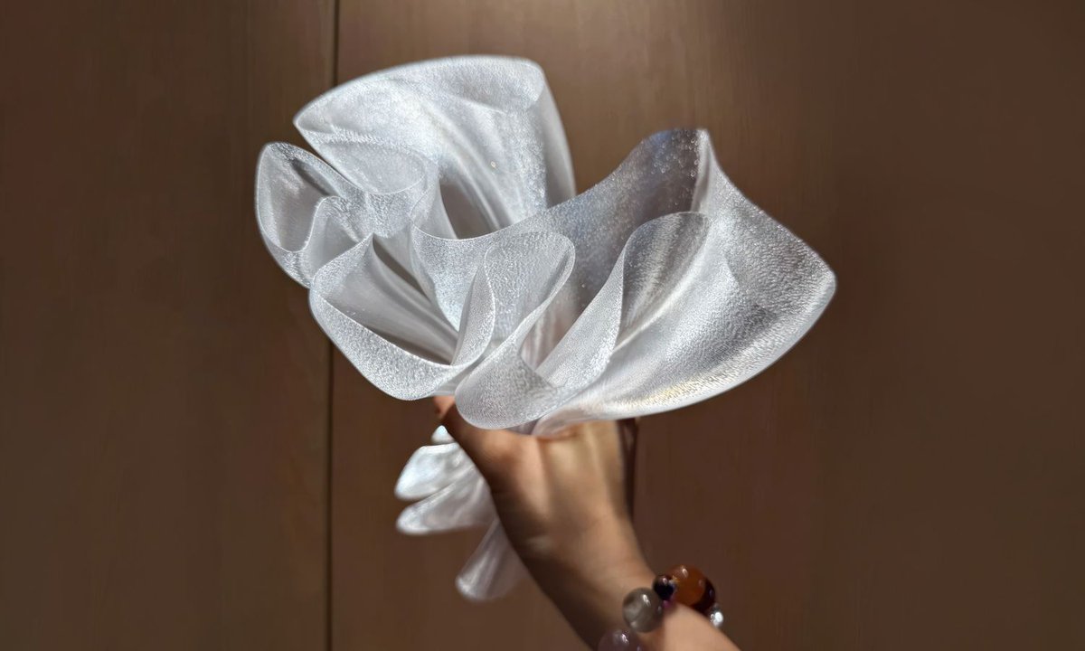 facfox3d's tweet image. Transform ideas into art, fast, with 3D printing! The fun of 3D printing means you can easily achieve an artful design, like this elegant bouquet vase with its twisting, petal-like form using silky PLA, and get it in hours.
More: buff.ly/VpIQfyK
#3DPrinting #ArtfulDesign