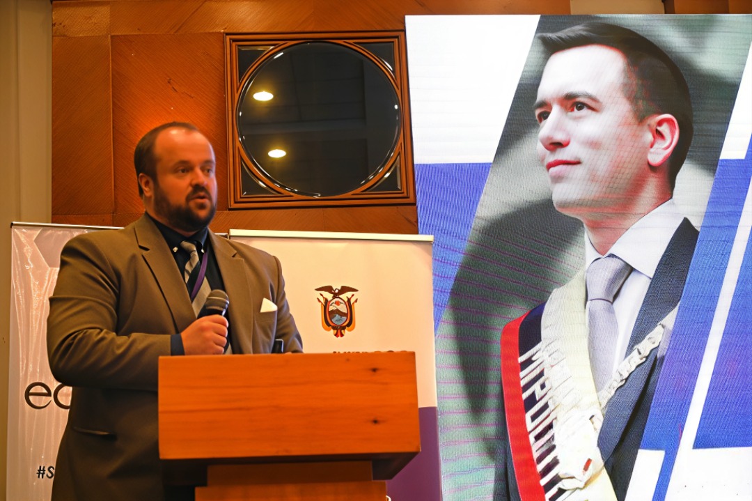 El Subsecretario de Control y Aplicaciones Nucleares, Santiago Palacios, detalló de manera minuciosa el contenido, alcance, beneficios y estructura del Proyecto de Ley Orgánica de Energía Atómica del Ecuador.

#ElNuevoEcuador