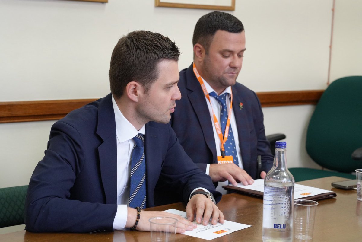 TimcoMucunski's tweet image. 🇲🇰🇬🇧 Today I met with members of the UK Parliamentary Group for cooperation between our two countries.
🔹 We discussed strengthening bilateral relations and deepening parliamentary cooperation
🔹 Emphasized the role of both parliaments in advancing our political dialogue
🔹…