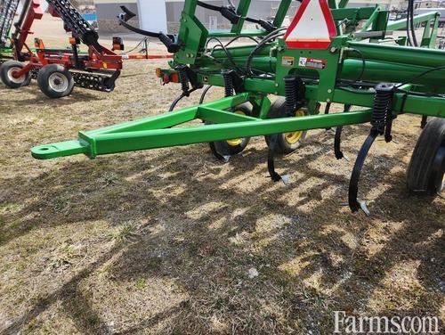 Farms.com Ontario tweet media