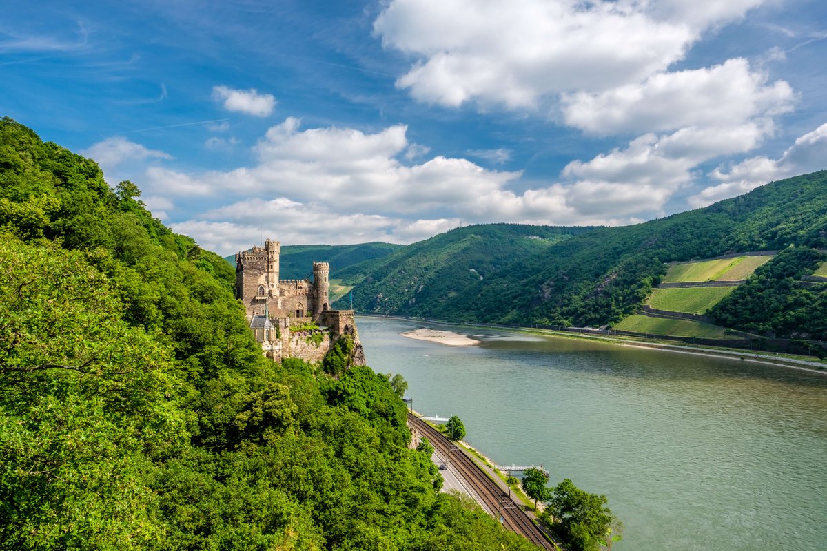 C_G_Travel's tweet photo. Uniworld’s Castles along the Rhine takes you through France, Germany, and Switzerland. Immerse yourself in the Rhine River's stunning scenery, charming villages, and castles straight out of a fairytale.

Message me to learn more!hello@curatedglobaltravel.com(310) 691-7461 https://t.co/1oBHnimzkJ