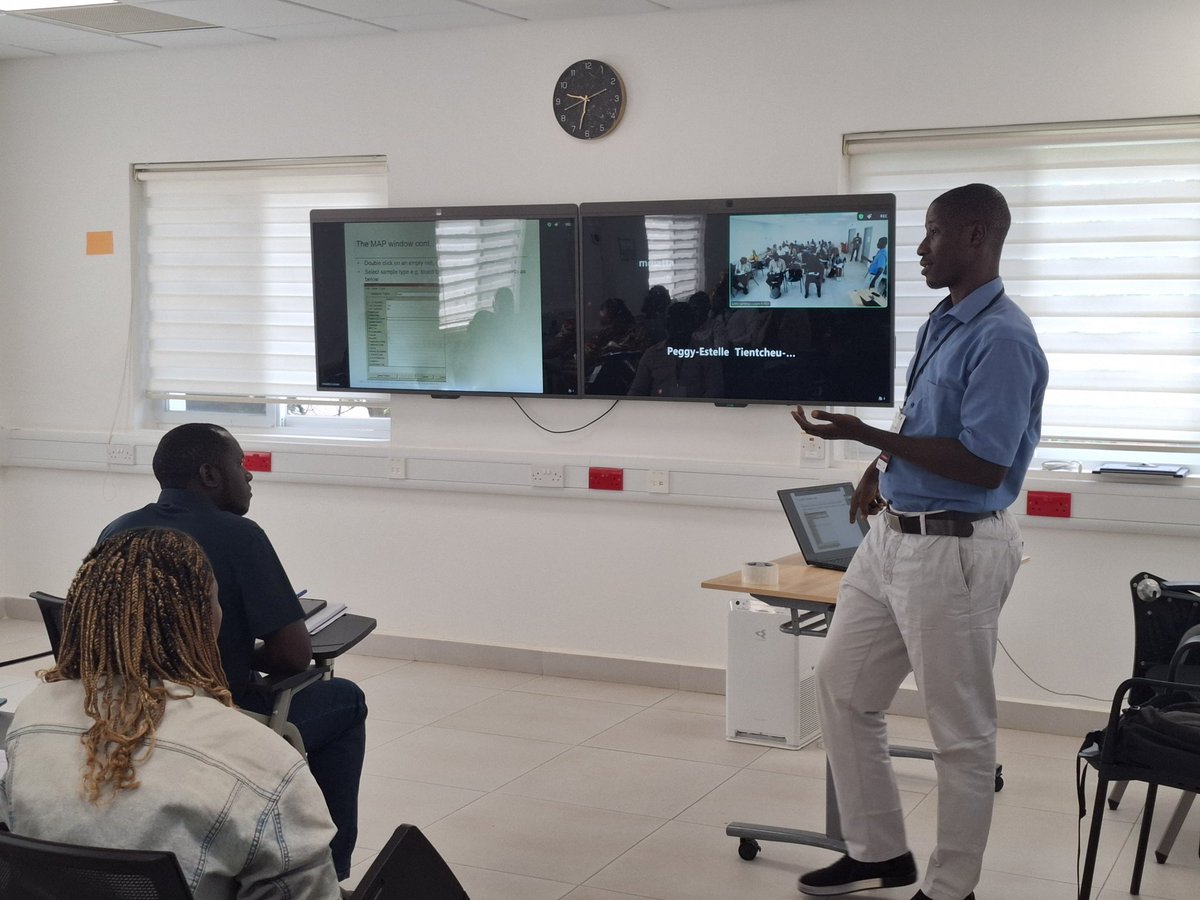 PANGenS2023's tweet image. 📸🤩Day 4:
Today’s session at #MRCG explored Biobank operations—from sample storage to retrieval. Mr. Demba Sanneh & Mathurin Diatta demonstrated tracking tools like Item Tracker & BERSA, and shared protocols for safe, compliant sample shipping. #Biobanking #DataManagement