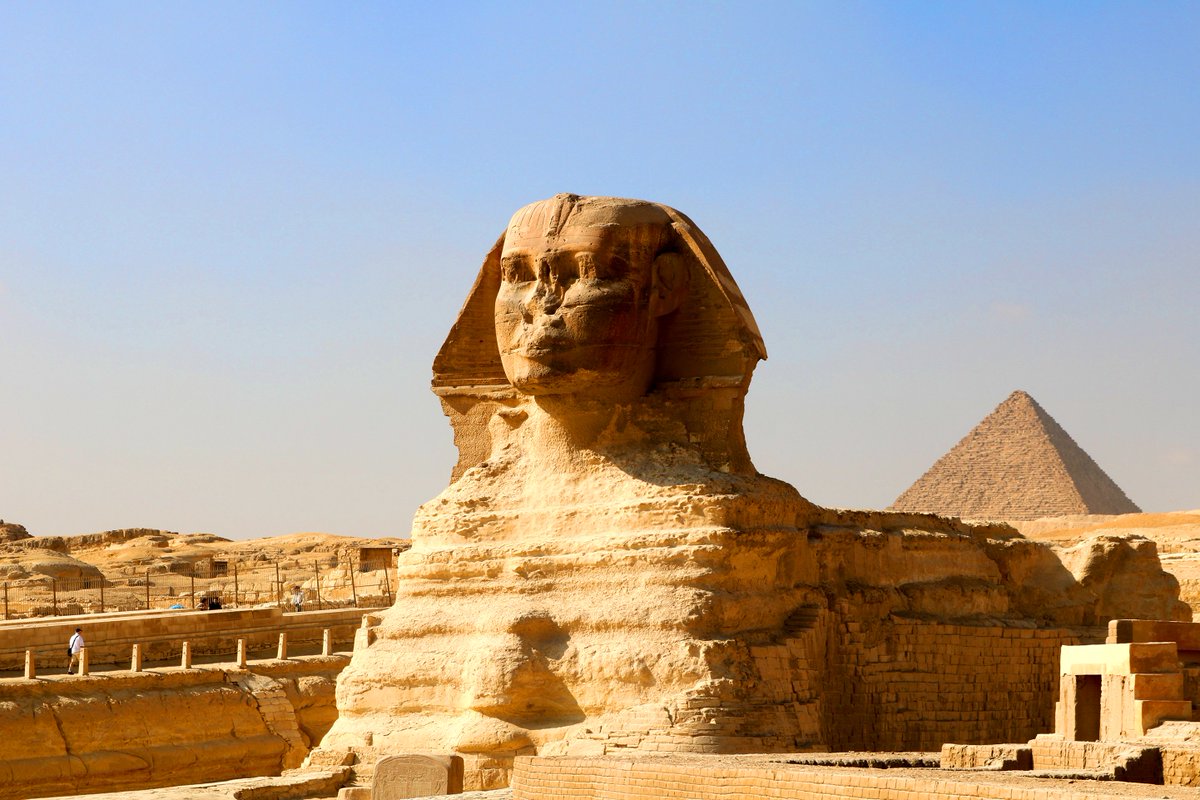 TheEES's tweet image. Happy #WorldEmojiDay! If you could make a new emoji of any Egyptian wonder, what would it be? 🦁☀️🕌
Remember that EES members can still vote for our top 5️⃣ wonders of #Egypt until 31 July 🤩
VOTE NOW 🗳️ ees.ac.uk/member-homepag…