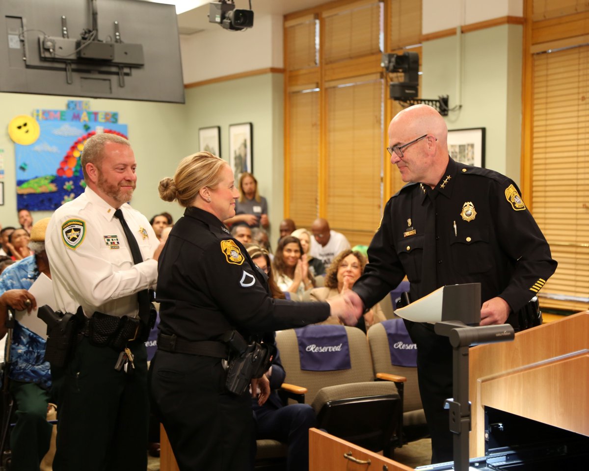 TampaPD's tweet image. Congrats to our July 2025 Officer of the Month, Detective Hope Dauphin!
Since 2022, she’s led major fraud cases in the Economic Crime Unit and mentors new detectives. Her leadership and compassion make a lasting impact. Congrats, Detective Dauphin!