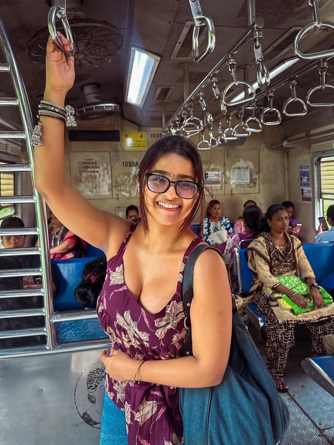 GwEZEuJWQAAamcc?format=jpg&name=large