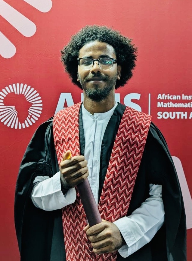 AIMSacza's tweet image. 🎓Huge congratulations to Omer Kamal Ali Ebead and Ayman Saeed, top achievers in AIMS South Africa’s 2024-2025 AI for Science Master’s stream! Africa’s future in AI is in great hands. #AIMSSouthAfrica #AIforScience #AcademicExcellence #STEMinAfrica