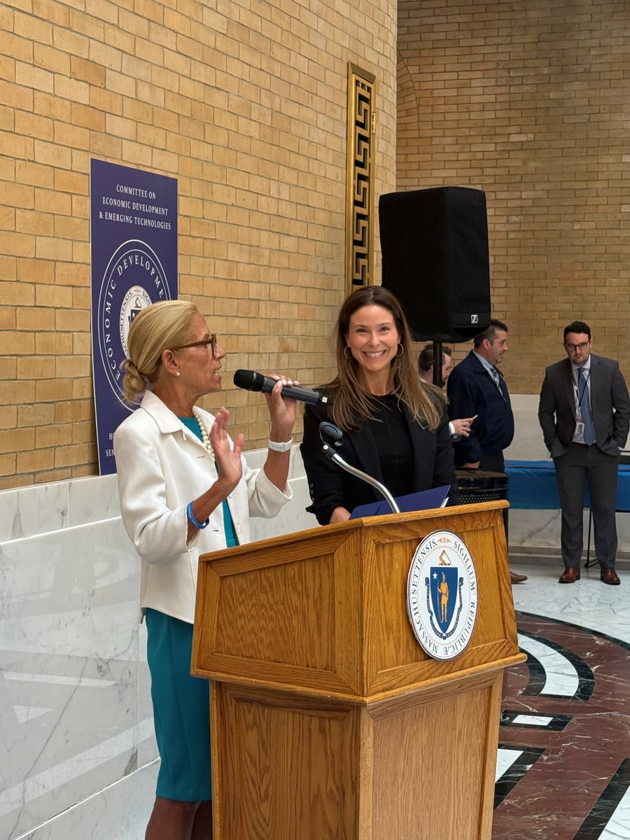 MassEOED's tweet image. Yesterday, Interim Secretary Ashley Stolba attended the Legislative Economic Development Exposition at the State House. Organized by the Joint Committee on Eco Dev &amp;amp; Emerging Technologies, Chairs Sen. @Barry_Finegold and Rep. @CaroleFiola, this event was a great opportunity to…