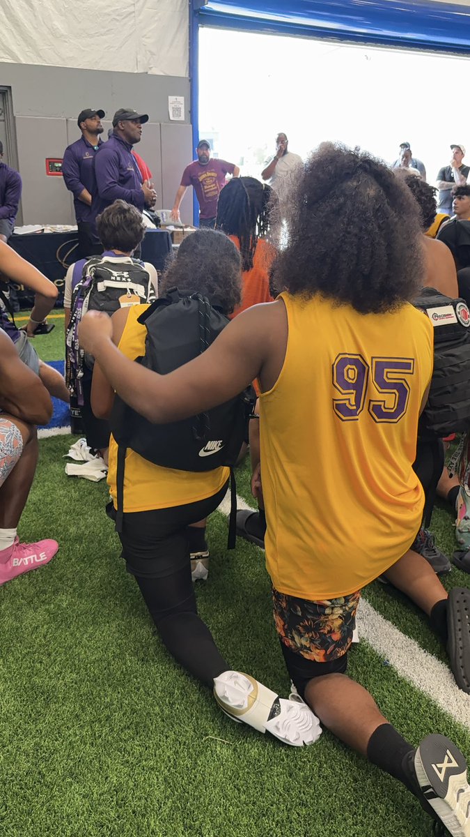 Dj Lyrae Rumph ⚠️ (@djrumph) on Twitter photo Thank you <a href="/AWilliamsUSA/">Anthony Williams</a> 🙏🏽 This camp is the future. Hands down.
I’ve been going to camps since I was young..even when we couldn’t afford it. One year, my mom took us to 15 camps I had 12 MVPs that year no joke haha.. We slept in our truck because we couldn’t afford lodging.. Thank you <a href="/AWilliamsUSA/">Anthony Williams</a> 🙏🏽 This camp is the future. Hands down.
I’ve been going to camps since I was young..even when we couldn’t afford it. One year, my mom took us to 15 camps I had 12 MVPs that year no joke haha.. We slept in our truck because we couldn’t afford lodging..