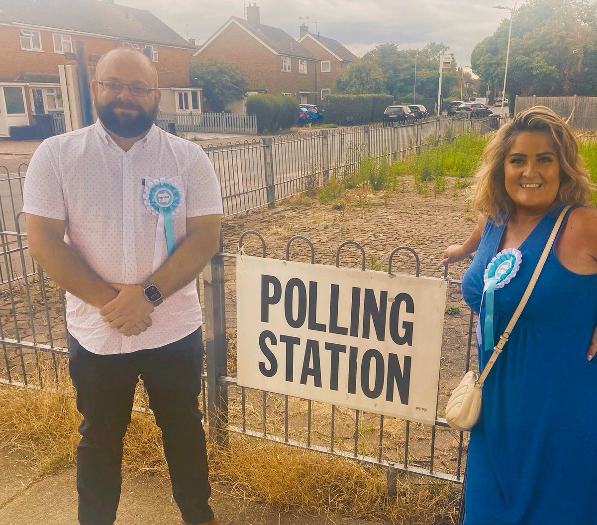 reformedforgood's tweet photo. There’s still time to vote for @ReformUKSam @reformparty_uk today up til 10pm. 🗳️🇬🇧
If you’re in St. Martin’s Ward, Basildon, go and put your ❌ where it matters! Vote for common sense. 🩵
#VoteReformGetReform #VoteForSam #stmartinsward #VoteReformUK #basildon #essex @TomReformUK