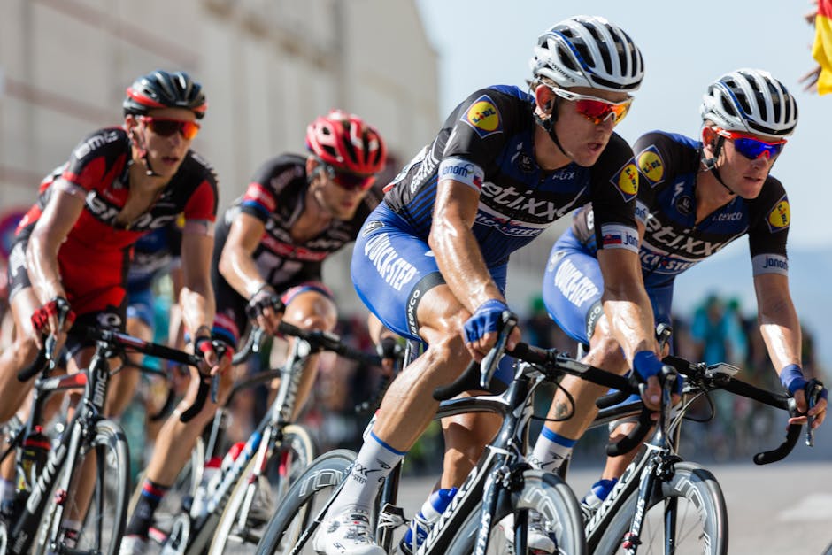 UF College of Health & Human Performance (@uf_hhp) on Twitter photo How do Tour de France cyclists train for extreme heat & grueling climbs? 🚴♂️🔥#UFHHP Drs. Gordon & Laitano explain the toll of riding nonstop for 3 weeks — and why mental strength is key. 📰 Read more: ow.ly/GSUh50Wrp10 <a href="/LeTour/">Tour de France™</a> #TDFF2025 How do Tour de France cyclists train for extreme heat & grueling climbs? 🚴♂️🔥#UFHHP Drs. Gordon & Laitano explain the toll of riding nonstop for 3 weeks — and why mental strength is key. 📰 Read more: ow.ly/GSUh50Wrp10 <a href="/LeTour/">Tour de France™</a> #TDFF2025