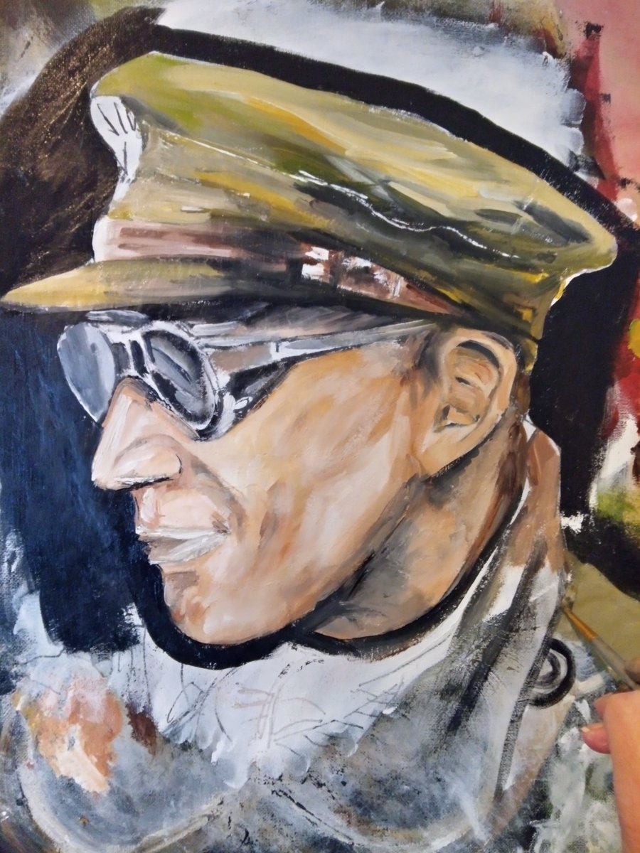 Quirey1983's tweet image. Just started painting my latest portrait of Colonel Robert Blair Mayne this time on flat board. More to come.