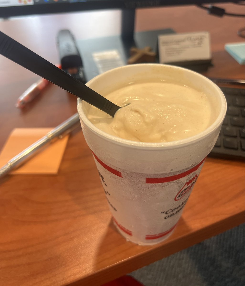 angela_purser's tweet image. Lunch of champions 😂😂
Peanut butter milkshake.
A fatty gonna fat 😂😉