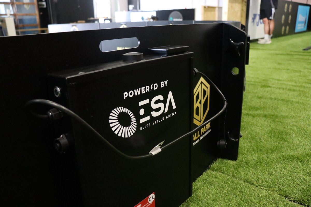 Installation day for our technology at Ballpark, a new training and entertainment facility in Brighton Marina (UK).

The facility is home to 5 arenas, including our flagship ICON, Fast Feet and Precision Wall.

#Ballpark #Brighton #BrightonMarina #Football #EliteSkillsArena