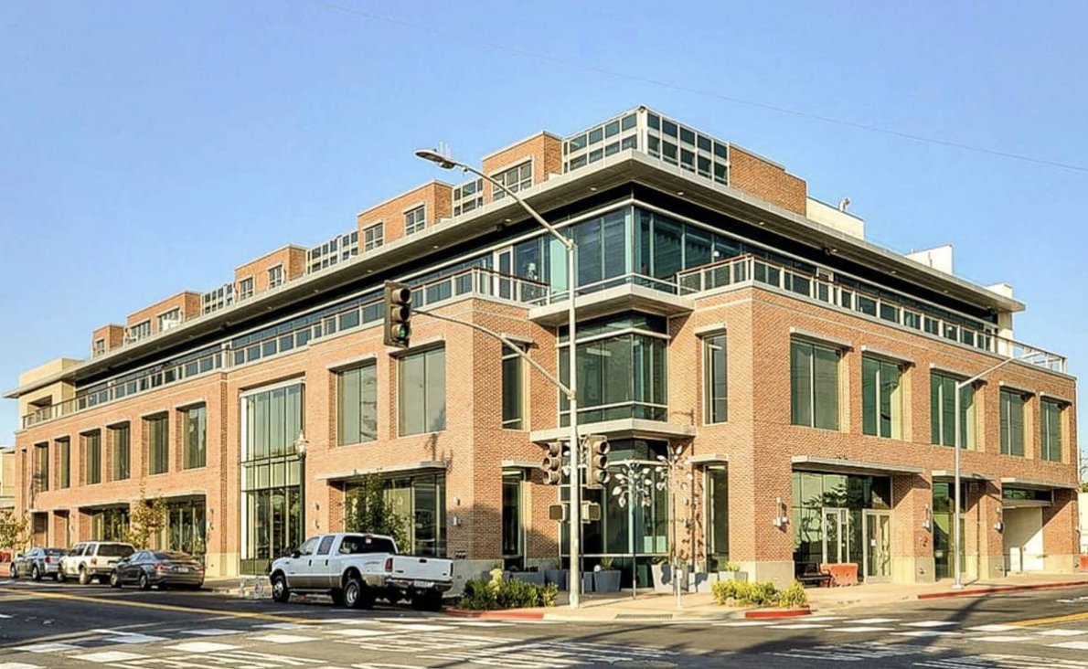 Excited to share insights from a recent transaction where our team, alongside Windy Hill Property Ventures, successfully sold The Parallel on Fourth in downtown San Mateo for approximately $1,200 per square foot. Our development and subsequent successful sale of this Class A,