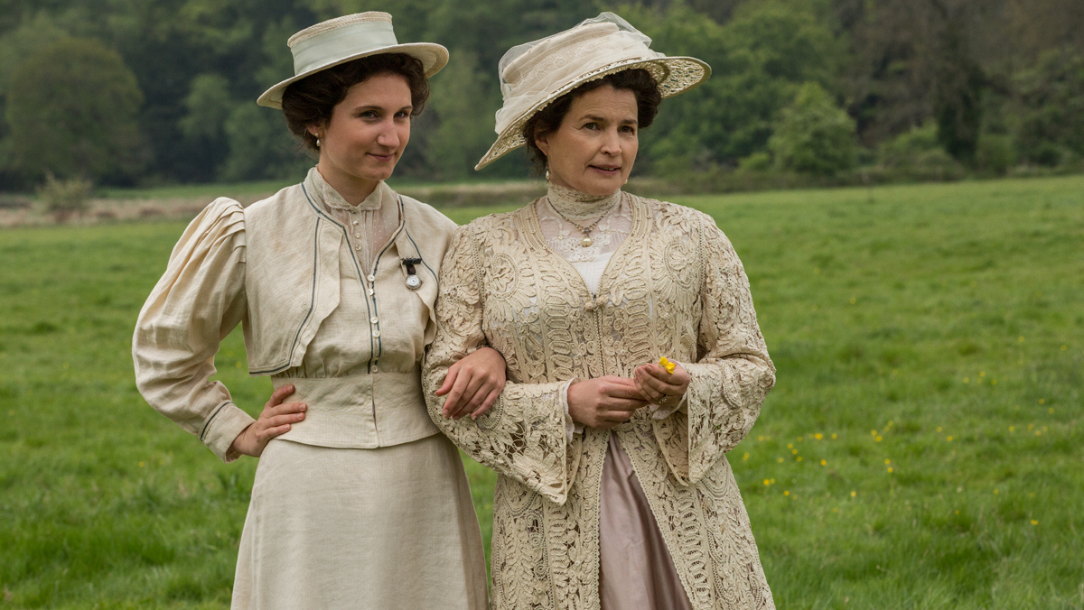 VisionTV's tweet image. In the spring of 1905, a misunderstanding sets in motion events which intertwine the lives of three families.

#HowardsEnd is our Great Movie tonight and Friday at Midnight ET / 9pm PT. visiontv.ca/shows/howards-…