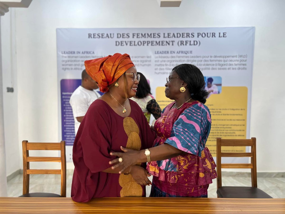 L’une des forces du RFLD est notre structuration féministe qui est axée sur le Pouvoir Intergénérationnel. 
Crédit Photo: Mme Dossi Sekonnou AGUEH, Présidente du RFLD qui est de Kétou avec Mme Lucie SESSINOU, Maire de Kétou (Une Voix - 2 Générations -Le Socle réel de la Sororité)