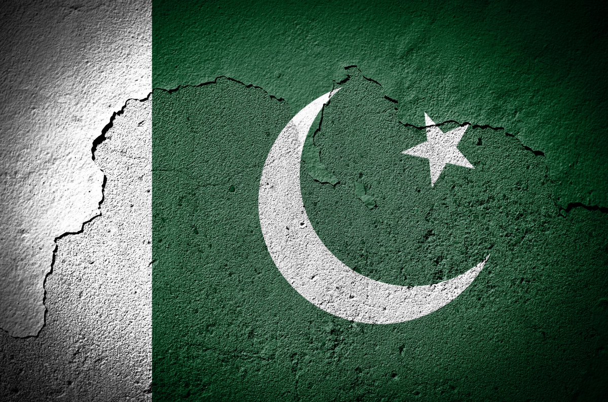 NavCom24's tweet image. #BREAKING: Just in, First ever direct Bangladeshi cargo ship will soon arrive at Pakistan's Gwadar port.