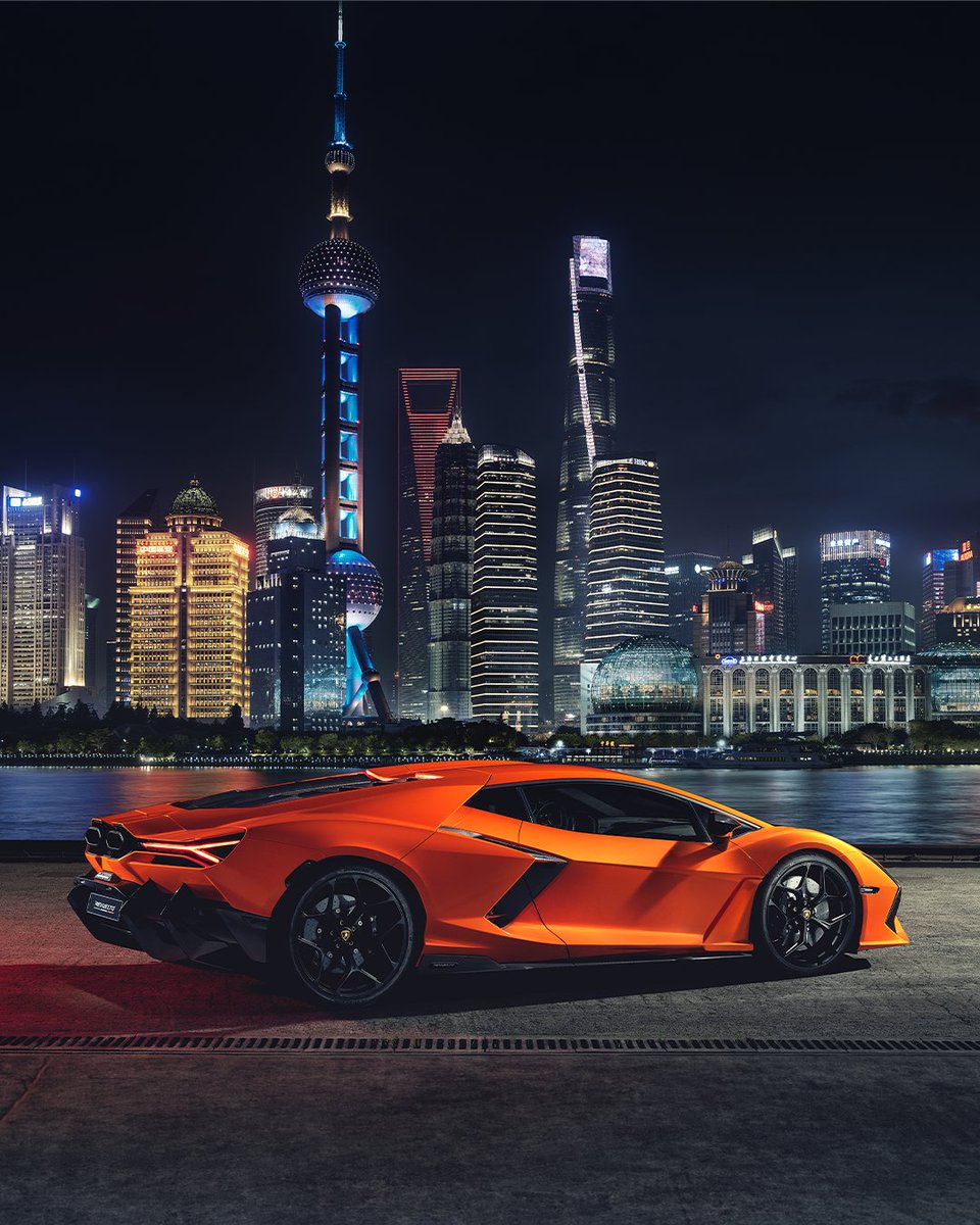 Lamborghini's tweet image. Usually, we're the ones putting the feeling of a Lamborghini into words. But sometimes, one emoji can say it all. For #WorldEmojiDay, it's your turn, drop an emoji to describe it.