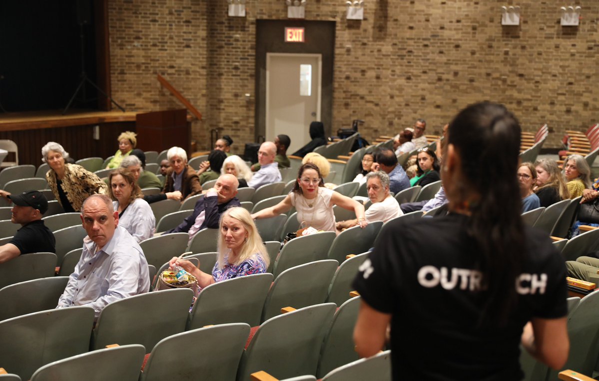 JacobiHosp's tweet image. #TBT to the powerful GWS Documentary Watch Party 🎥💬
A night filled with storytelling, healing, and community strength.
Thank you for joining us in honoring voices that deserve to be heard.
#GrowingWithStrength #GWSDoc #CommunityCare #MentalHealthAwareness #BronxEvents