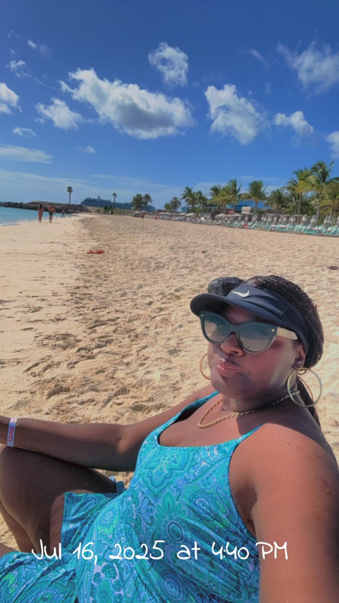 endtimeword's tweet image. Day 4 in Bimini, Bahamas ‼️‼️
Lawwwwwdy, the best thing to do here is GO TO THE BEACH.  So yesterday we were #BeachBums again!!  Whewwwwww wait for my review of THIS PLACE 😳🙄‼️

The girls had a ball riding jet skis. We are so missing my son, but he has a job to do at ASU